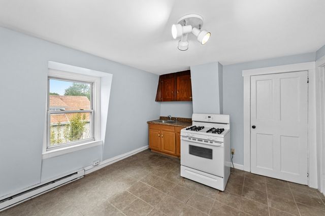 34 Neponset 3, Boston, MA 02136