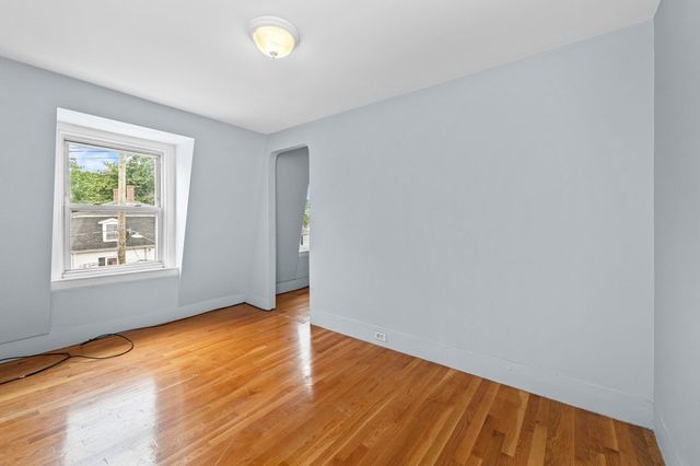 34 Neponset 3, Boston, MA 02136
