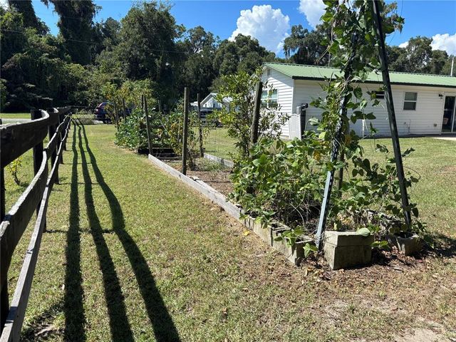 18315 NE 16TH TERRACE, Citra, FL 32113