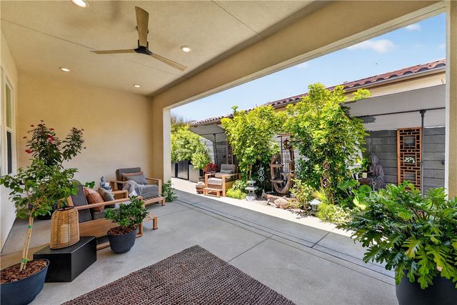 422 Sunrise Road, Rancho Mission Viejo, CA 92694