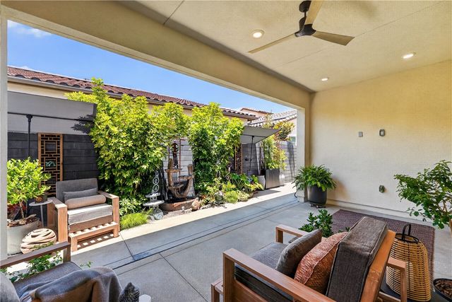 422 Sunrise Road, Rancho Mission Viejo, CA 92694