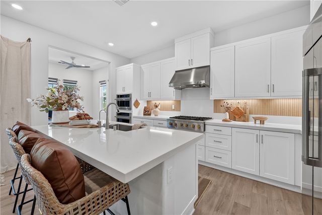 422 Sunrise Road, Rancho Mission Viejo, CA 92694