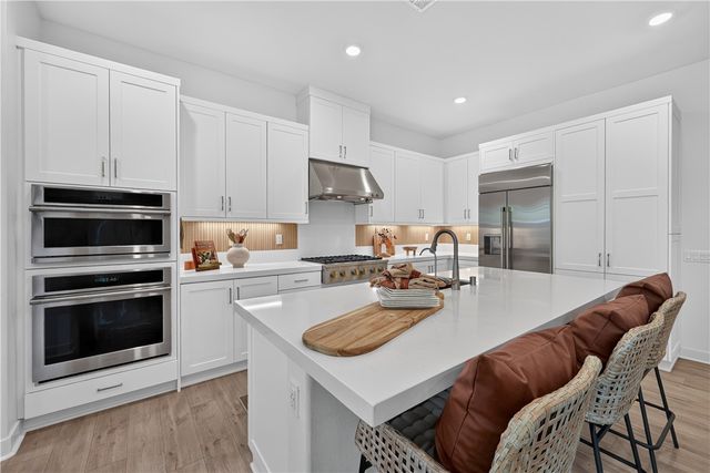 422 Sunrise Road, Rancho Mission Viejo, CA 92694