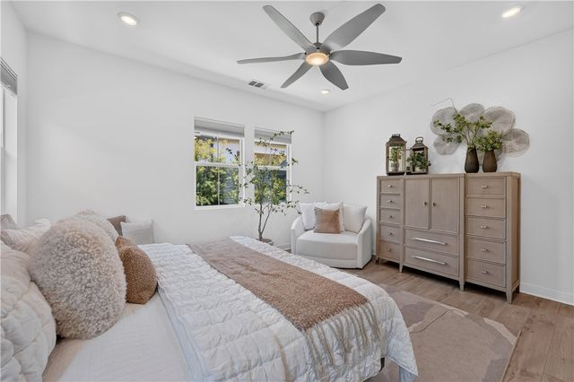 422 Sunrise Road, Rancho Mission Viejo, CA 92694