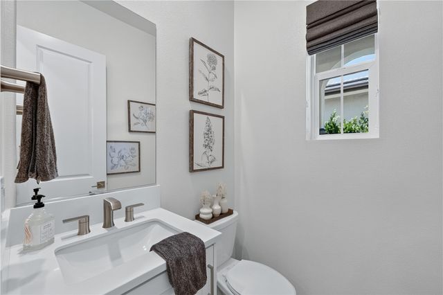 422 Sunrise Road, Rancho Mission Viejo, CA 92694