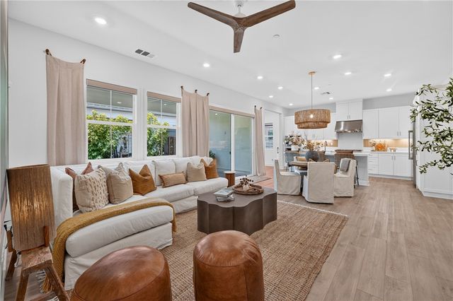 422 Sunrise Road, Rancho Mission Viejo, CA 92694
