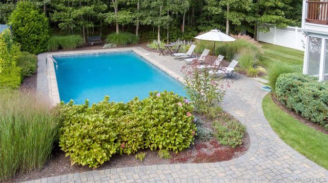 37 Arbutus Road, Quogue, NY 11959