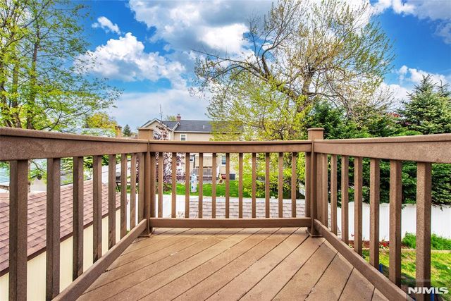 12-31 Roosevelt Place, Fair Lawn, NJ 07410