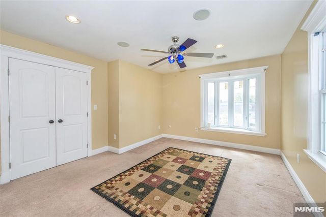 12-31 Roosevelt Place, Fair Lawn, NJ 07410