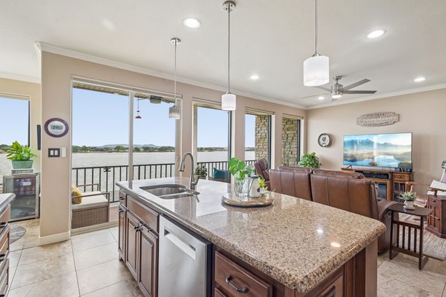 401 E Pearl Street 2201, Granbury, TX 76048