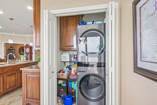 401 E Pearl Street 2201, Granbury, TX 76048