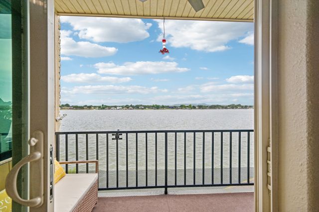 401 E Pearl Street 2201, Granbury, TX 76048