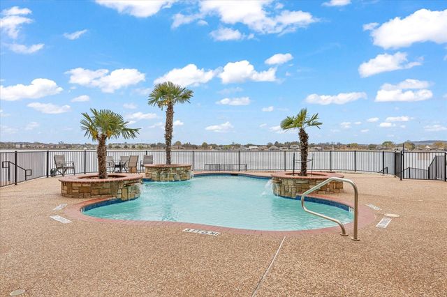 401 E Pearl Street 2201, Granbury, TX 76048