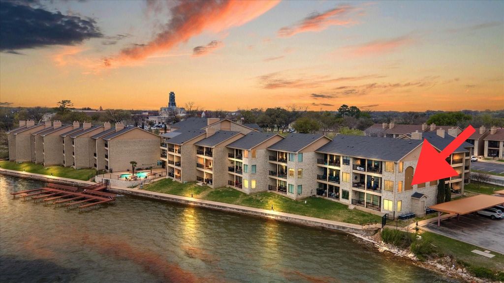 401 E Pearl Street 2201, Granbury, TX 76048