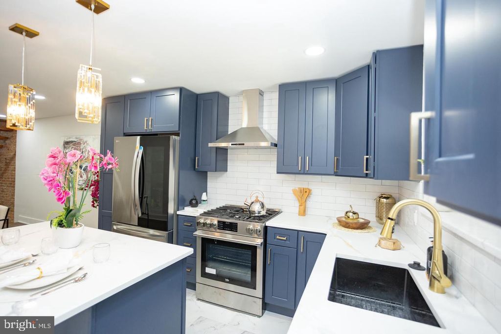 429 TASKER ST, PHILADELPHIA, PA 19148 — photo 3