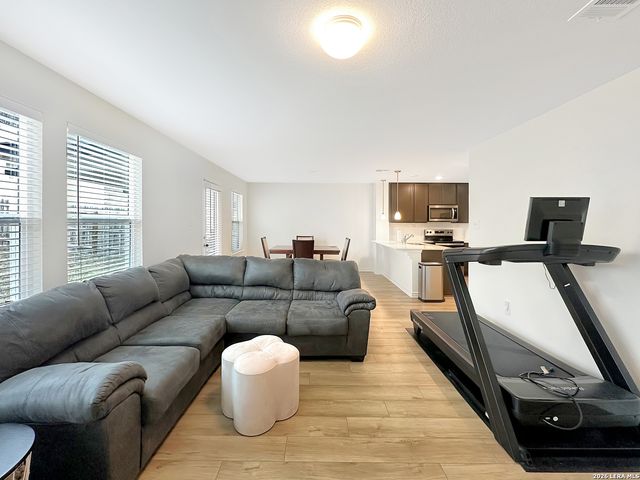 15411 Oceanus, San Antonio, TX 78245