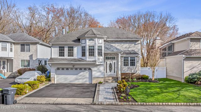 12 Pemberton Drive, Matawan, NJ 07747