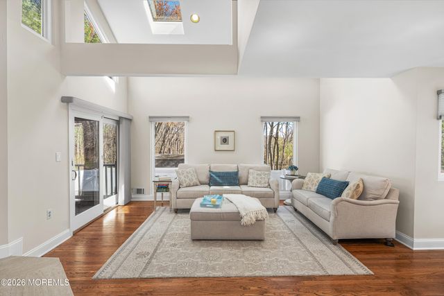 12 Pemberton Drive, Matawan, NJ 07747