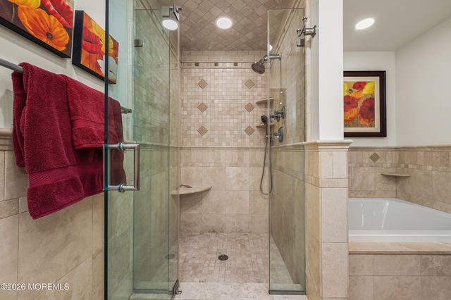 12 Pemberton Drive, Matawan, NJ 07747