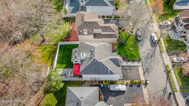 12 Pemberton Drive, Matawan, NJ 07747