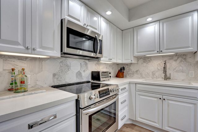 225 S Beach Road 204, Tequesta, FL 33469