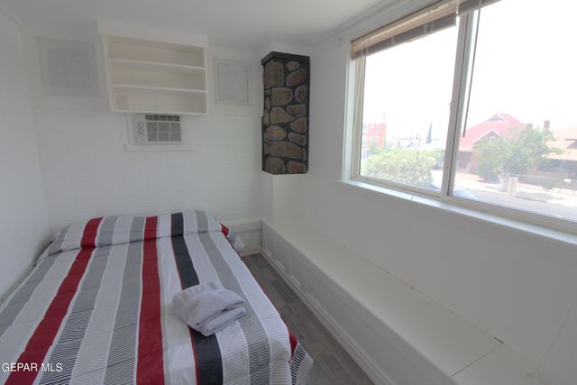 803 Upson 2, El Paso, TX 79902