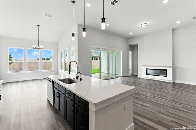 1637 Saddleback Run, New Braunfels, TX 78130