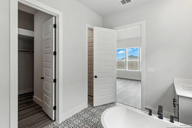 1637 Saddleback Run, New Braunfels, TX 78130