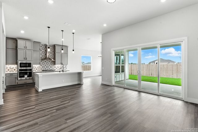 1637 Saddleback Run, New Braunfels, TX 78130