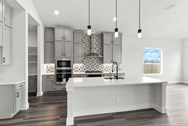 1637 Saddleback Run, New Braunfels, TX 78130