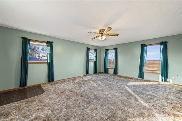 1312 Farview Drive, Independence, MO 64056