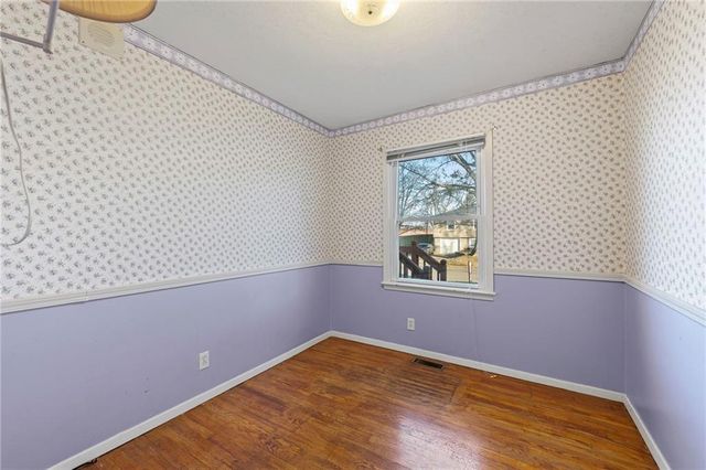 1312 Farview Drive, Independence, MO 64056