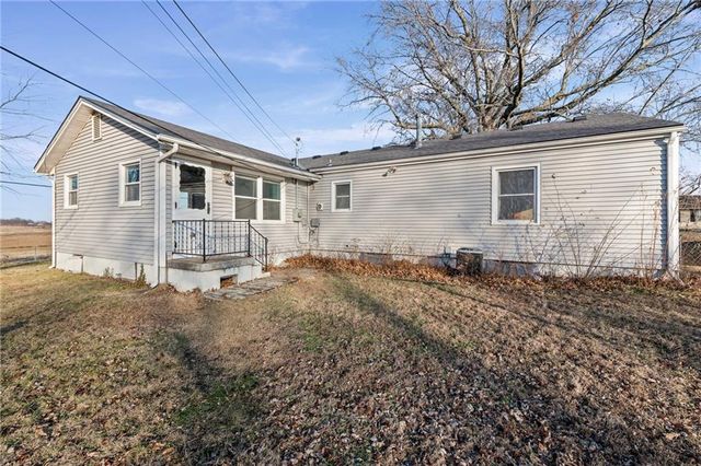 1312 Farview Drive, Independence, MO 64056