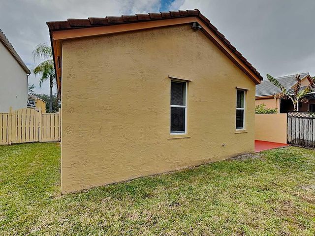 6119 Oak Bluff Way, Lake Worth, FL 33467