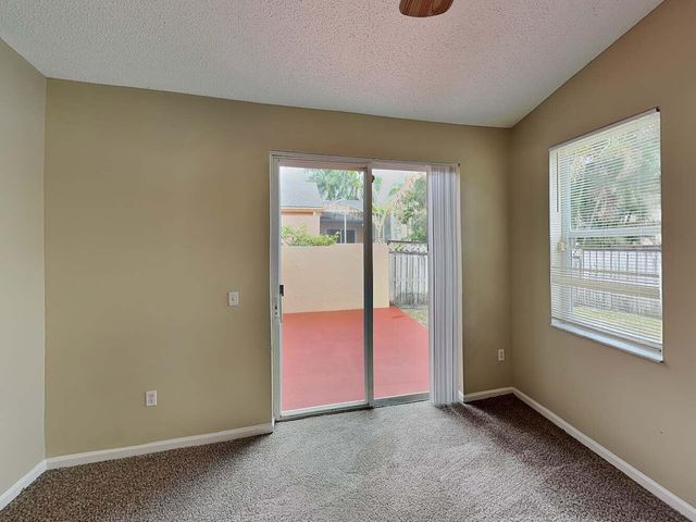 6119 Oak Bluff Way, Lake Worth, FL 33467