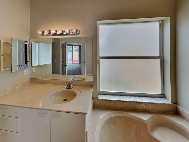 6119 Oak Bluff Way, Lake Worth, FL 33467