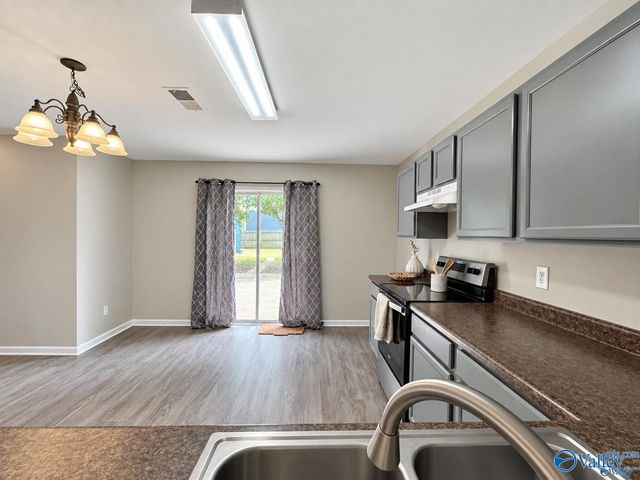 126 Sedgewick Drive, Owens Cross Roads, AL 35763