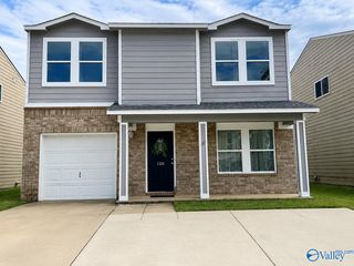 126 Sedgewick Drive, Owens Cross Roads, AL 35763