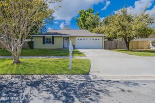 10876 HORSE TRACK Drive E, Jacksonville, FL 32257