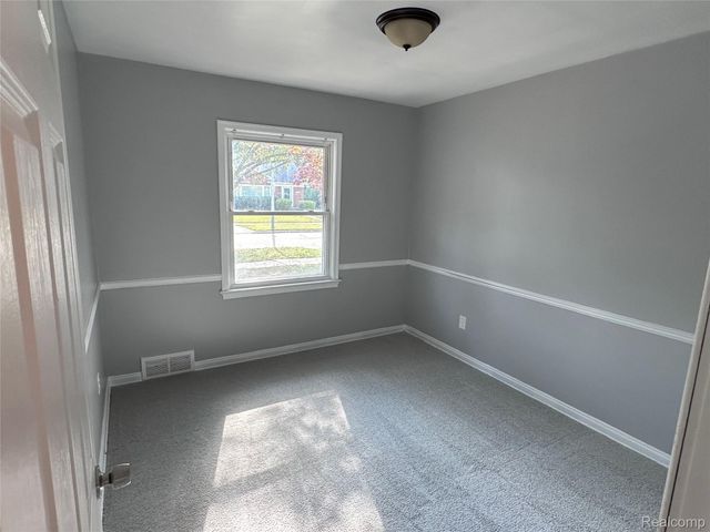 21315 Prestwick Avenue, Harper Woods, MI 48225