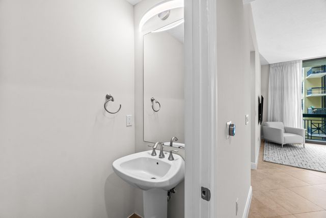 701 S Olive Avenue 1209, West Palm Beach, FL 33401