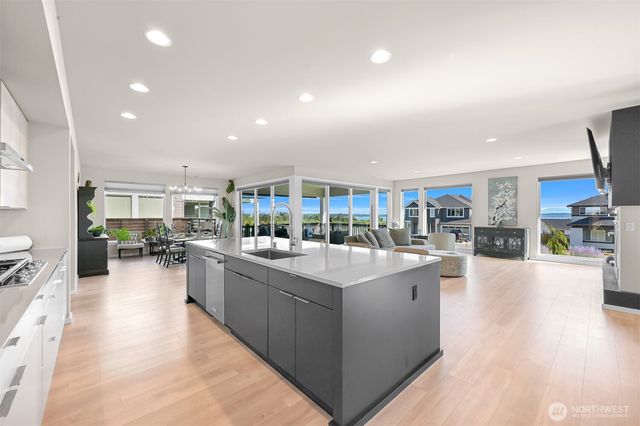 8452 Camas Drive, Blaine, WA 98230