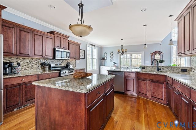 8825 First Branch Ln, Chesterfield, VA 23838