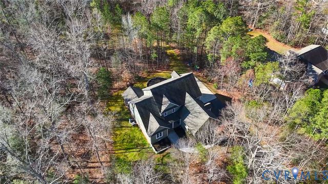 8825 First Branch Ln, Chesterfield, VA 23838