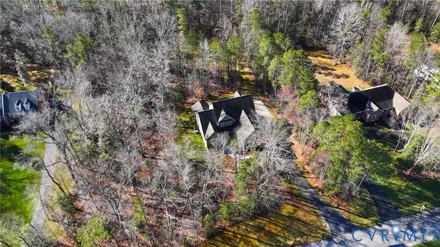 8825 First Branch Ln, Chesterfield, VA 23838