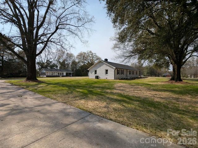 1108 Evans Mill Road, Pageland, SC 29728