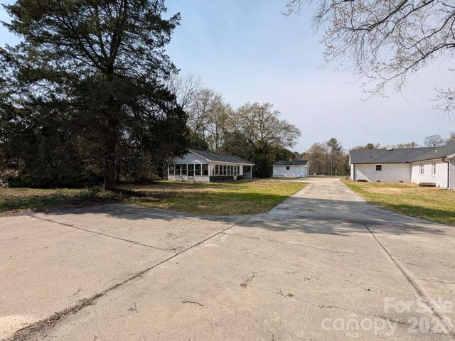 1108 Evans Mill Road, Pageland, SC 29728
