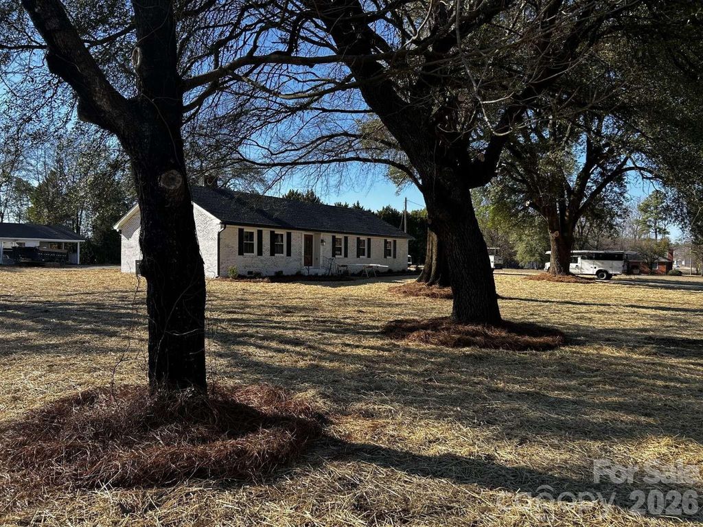 1108 Evans Mill Road, Pageland, SC 29728