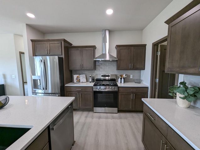 913 Brookview Trail, Mount Horeb, WI 53572