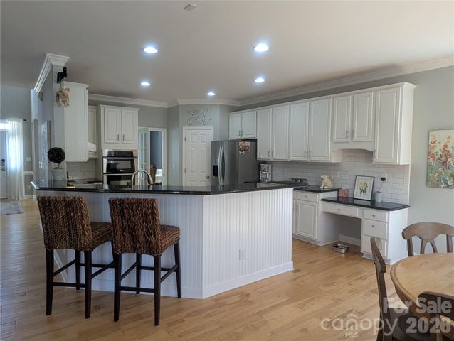 8403 Tintinhull Lane, Waxhaw, NC 28173